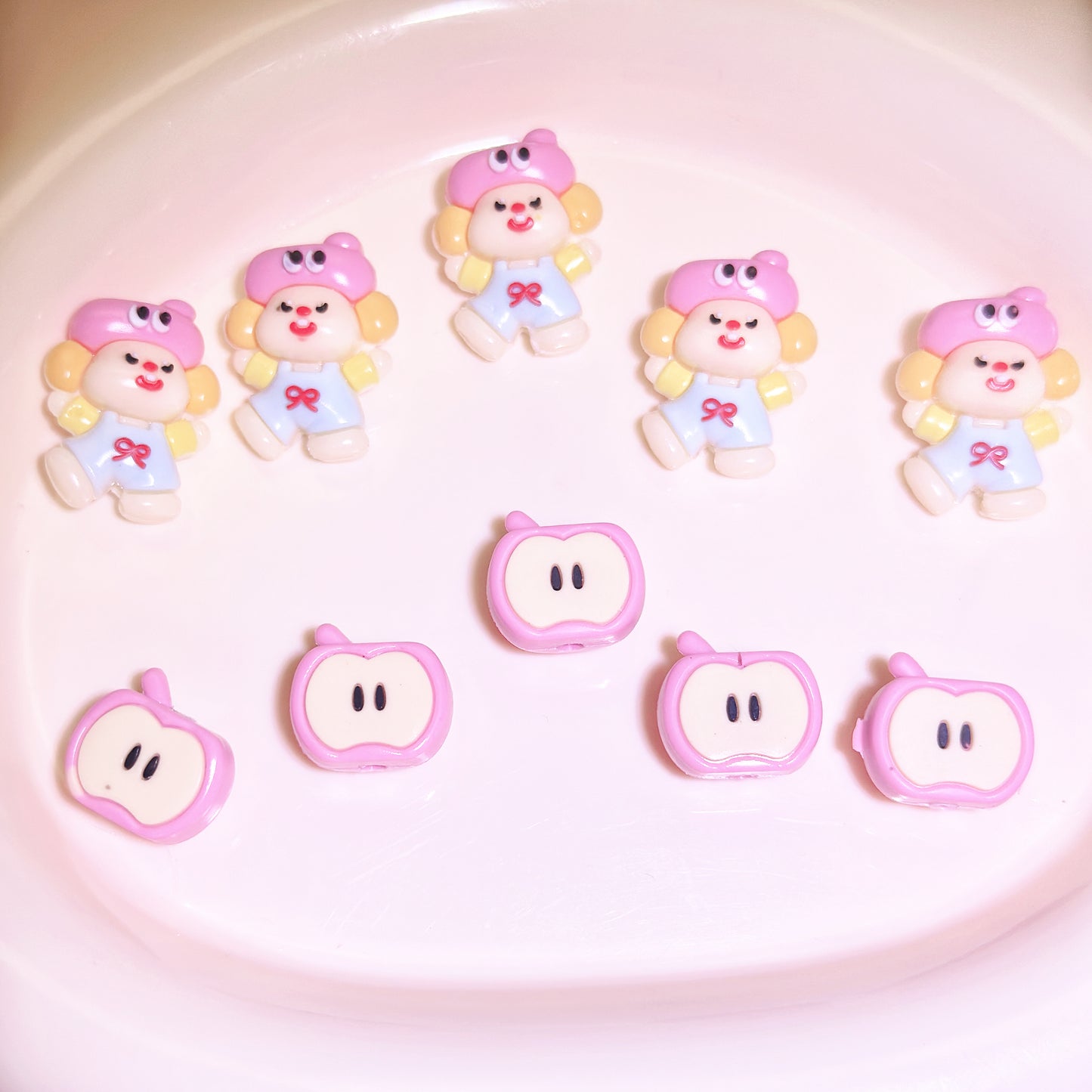 06-10 新作 - 【P0061】リンゴの犬+アップル-シリコン材質