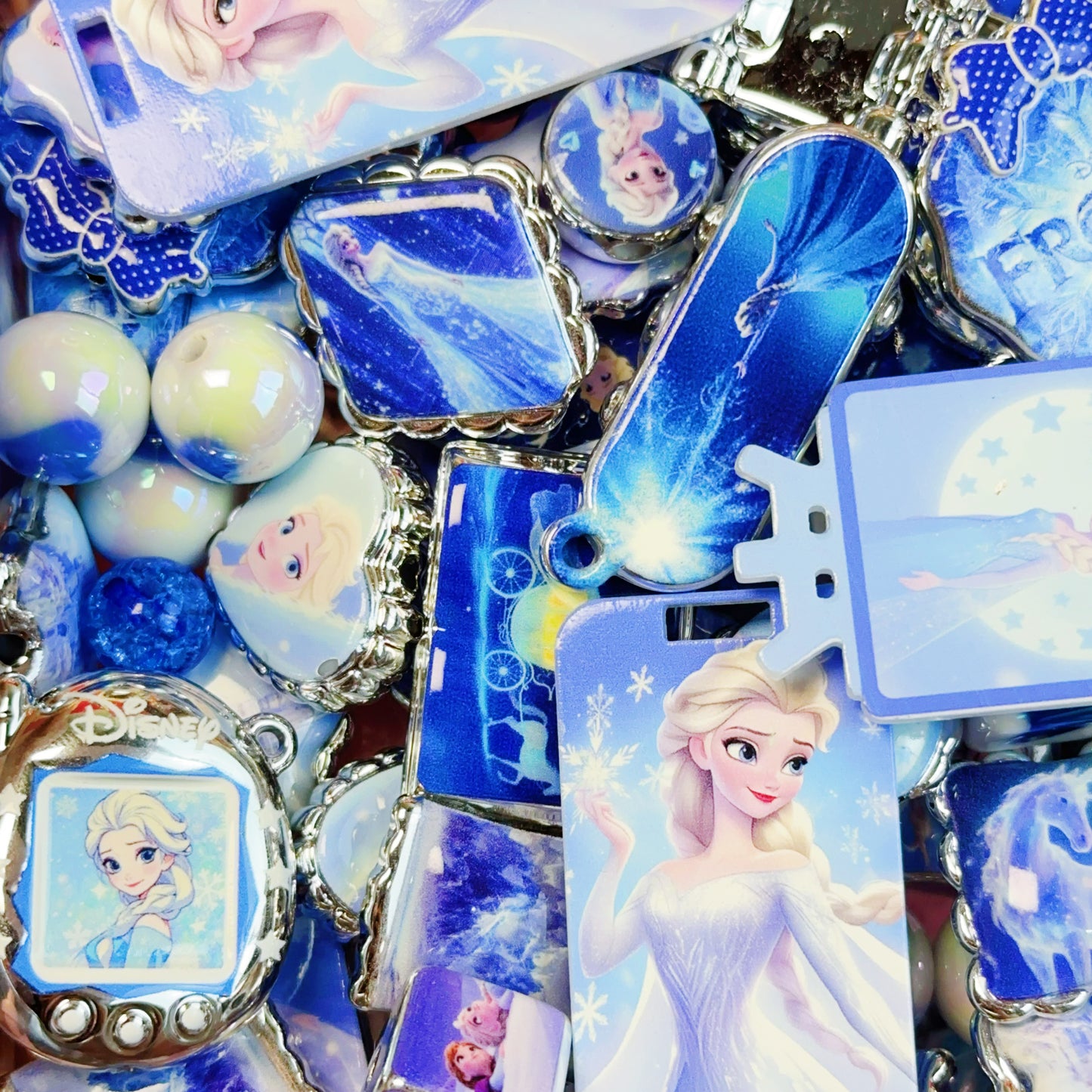 10-30 <福袋00234>ディズニー・エルサ王女福袋&多種類&配信中で開封