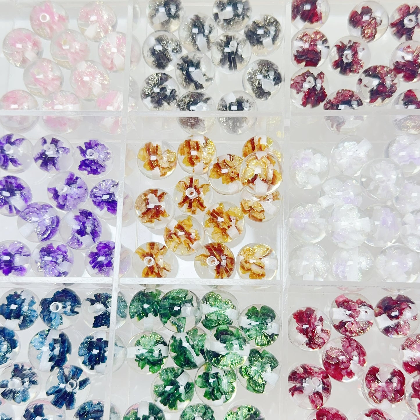 【Live開封】
樹脂ビーズ-夜光-蝶-ビーズ-1袋3粒-9色混合-1袋3粒 【願いの色+1、ペア+1】