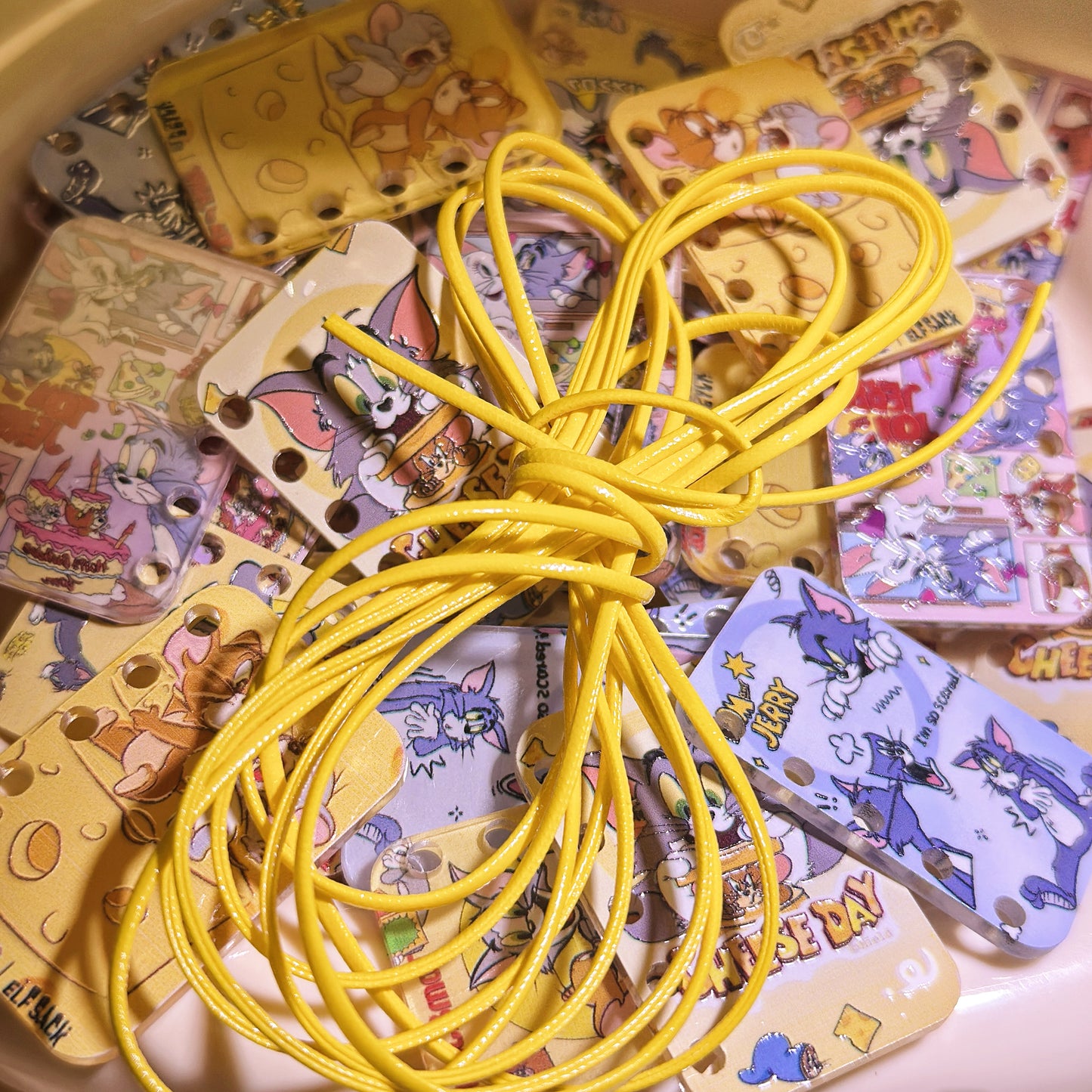 06-05 新作 - 【P0048】2.7*3cm小きな本/革ひも