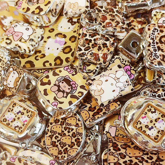 11-09 <福袋00252>ヒョウ柄白い猫福袋＆多種類&配信中で開封