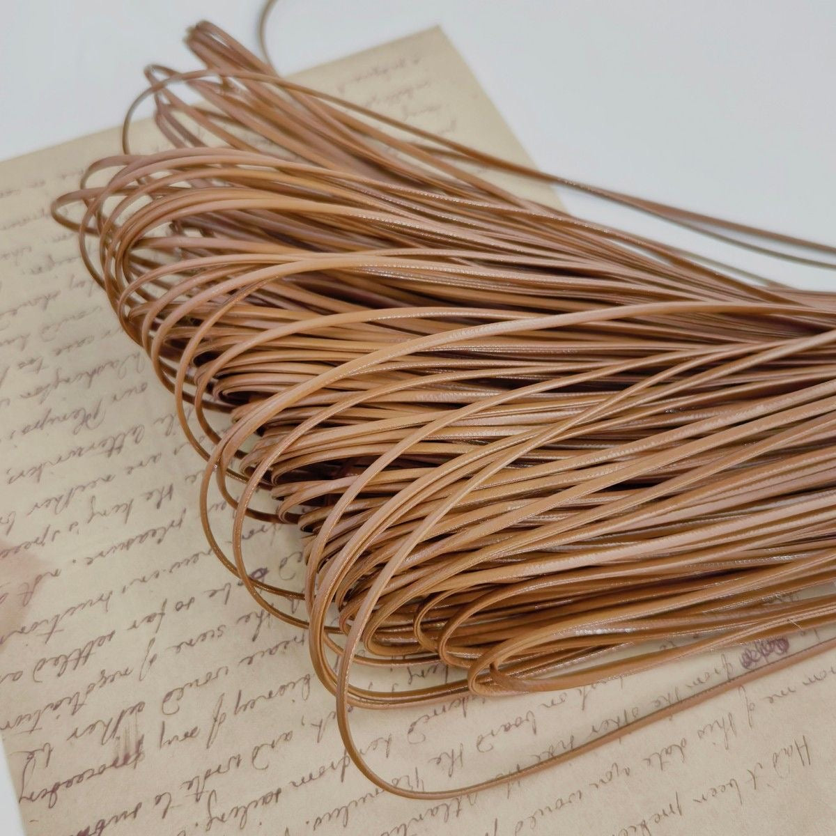 11-14 新作 - 【P0197】皮質の細いひも-パーツ