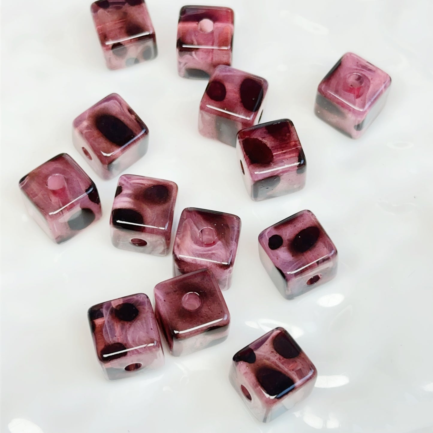 09-30 新作 - 【P0162】ピンクのヒョウ柄の四角ビーズ